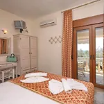 Niki Apartment